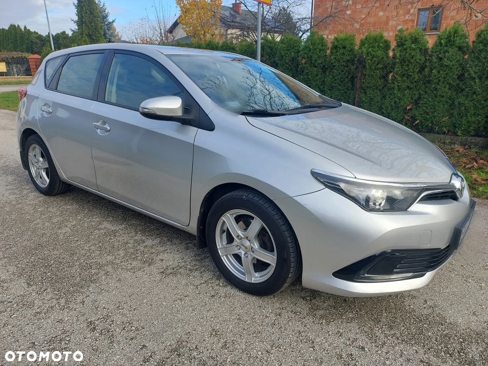 Toyota Auris 1.6 Comfort - 2