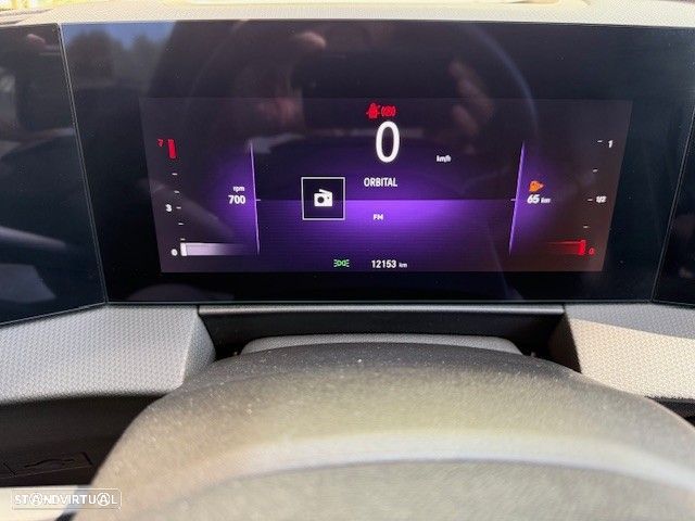 Opel Astra 1.2 T GS Line - 11