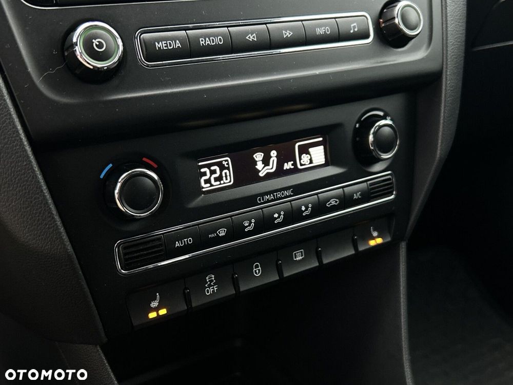 Skoda RAPID Spb 1.4 TSI Elegance Max DSG - 21