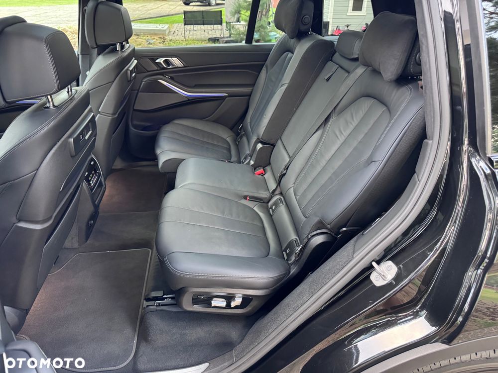 BMW X7 xDrive40d mHEV sport - 24