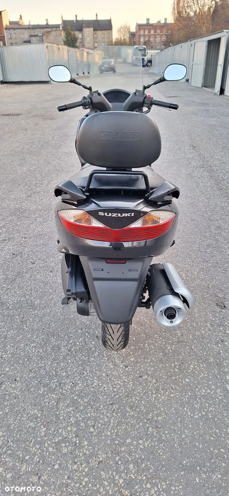 Suzuki Burgman - 9