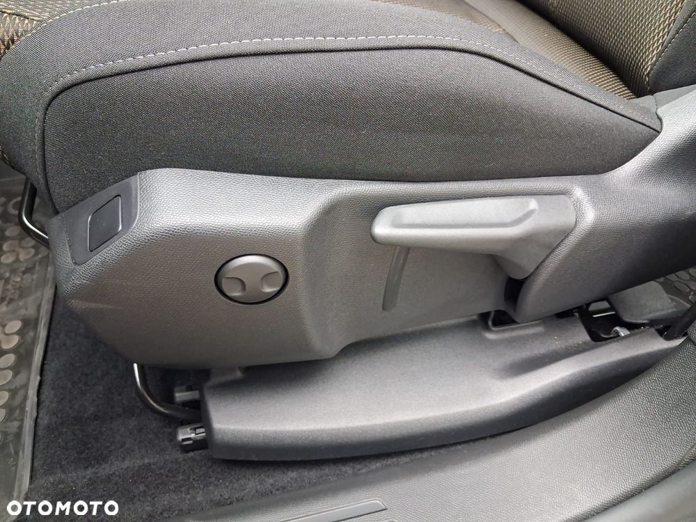 DS Automobiles DS 7 Crossback - 28