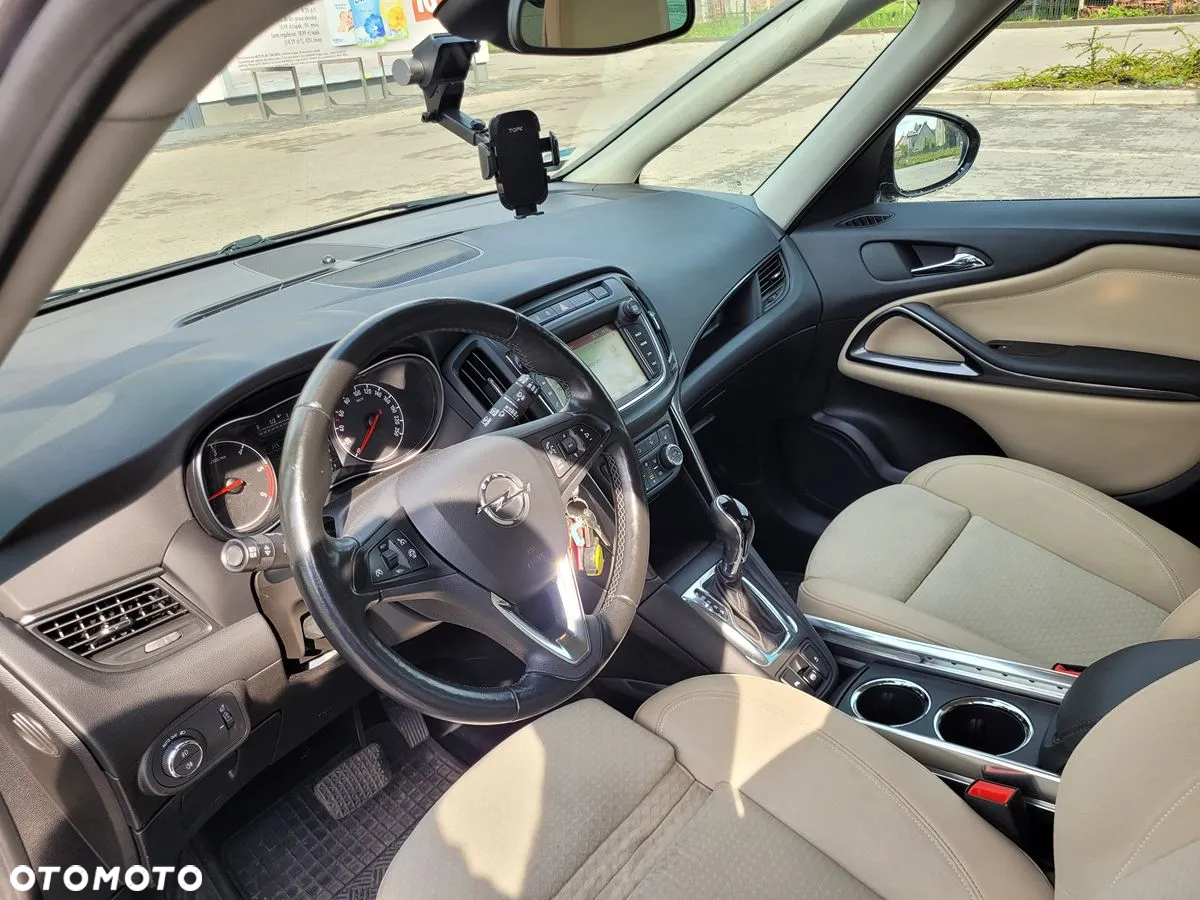 Opel Zafira 2.0 CDTI Cosmo - 9