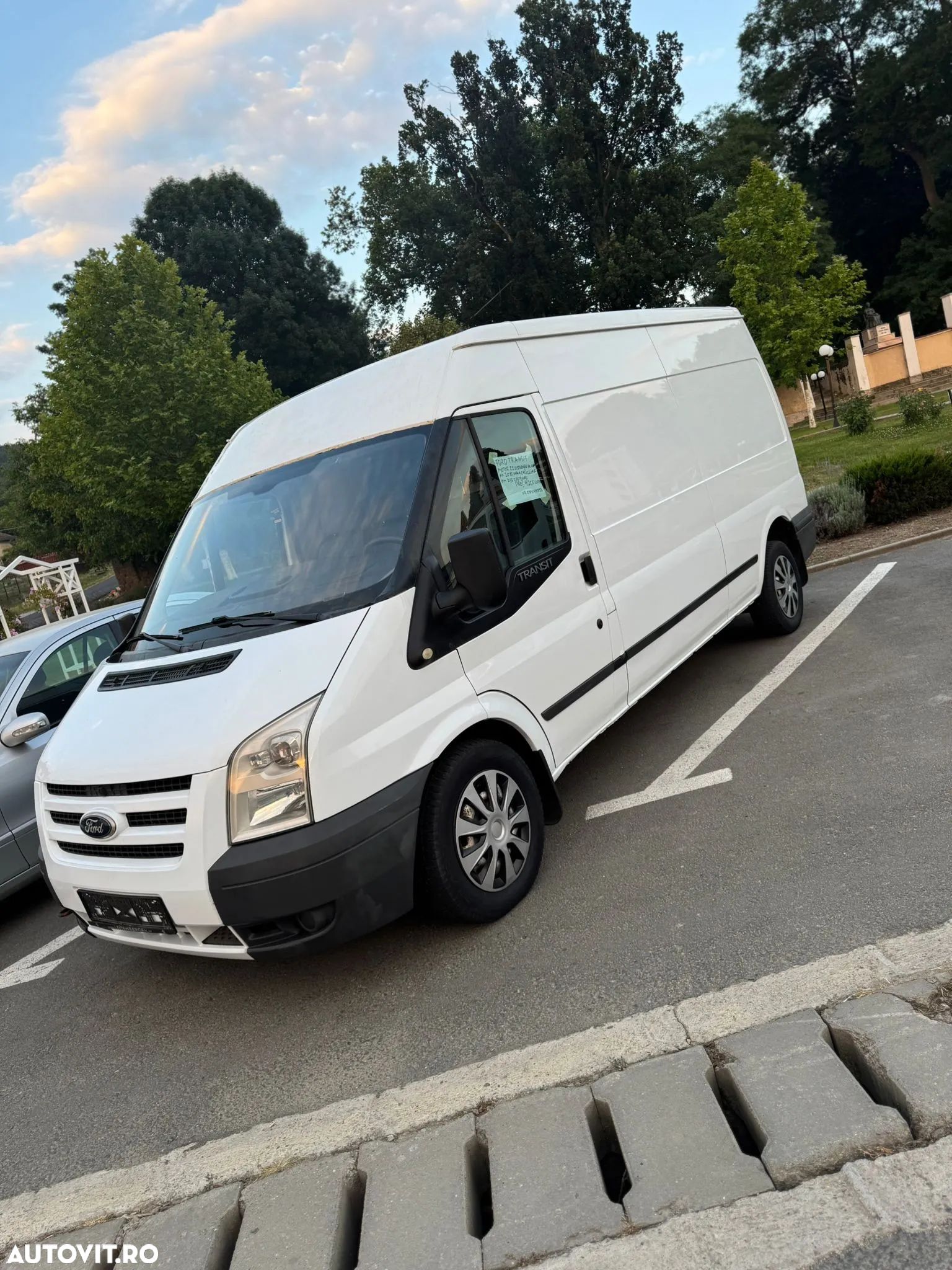 Ford Transit - 1