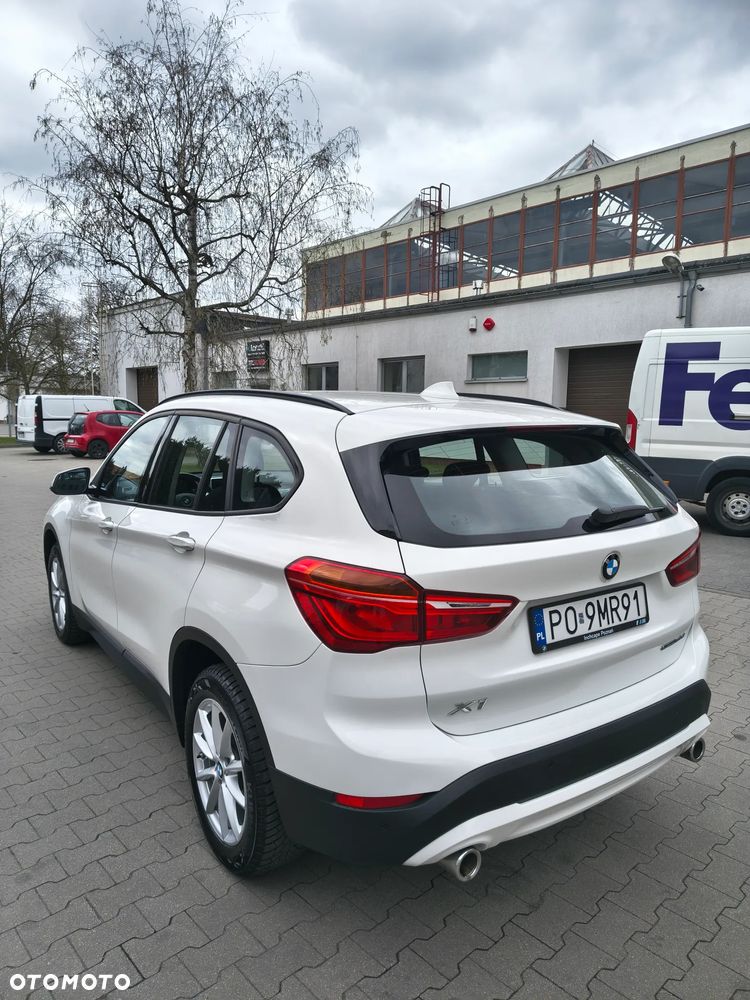 BMW X1 sDrive18d - 19