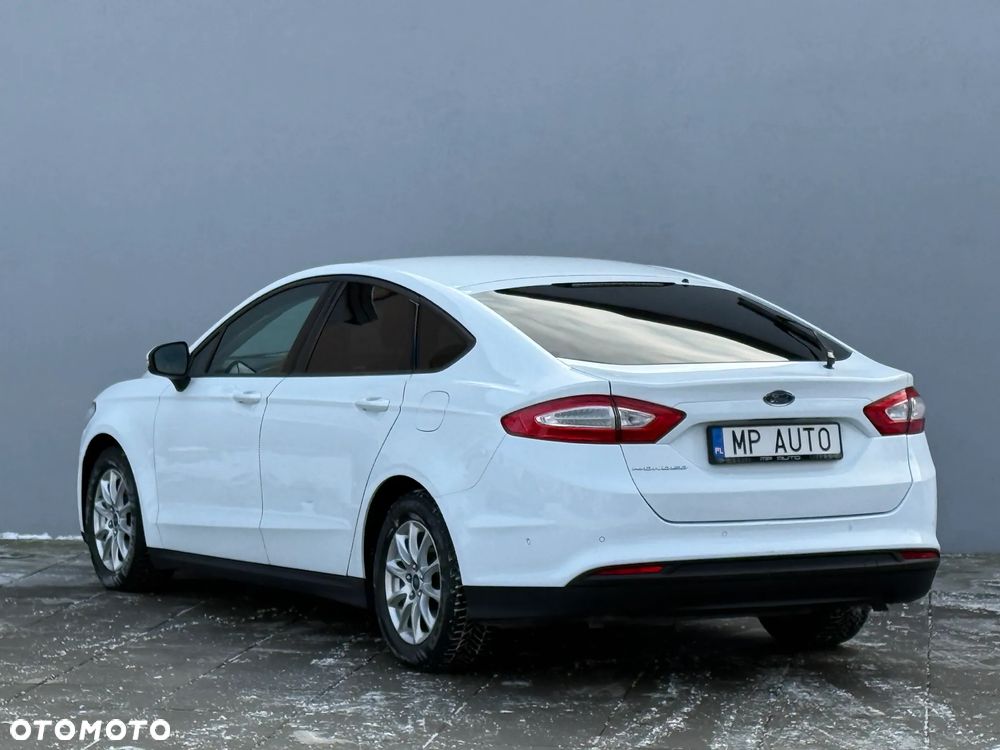 Ford Mondeo 2.0 TDCi Ambiente - 4