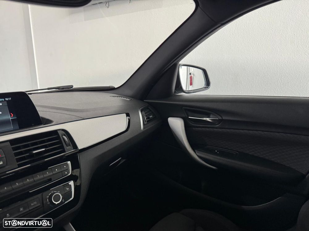 BMW 118 i Pack M - 22