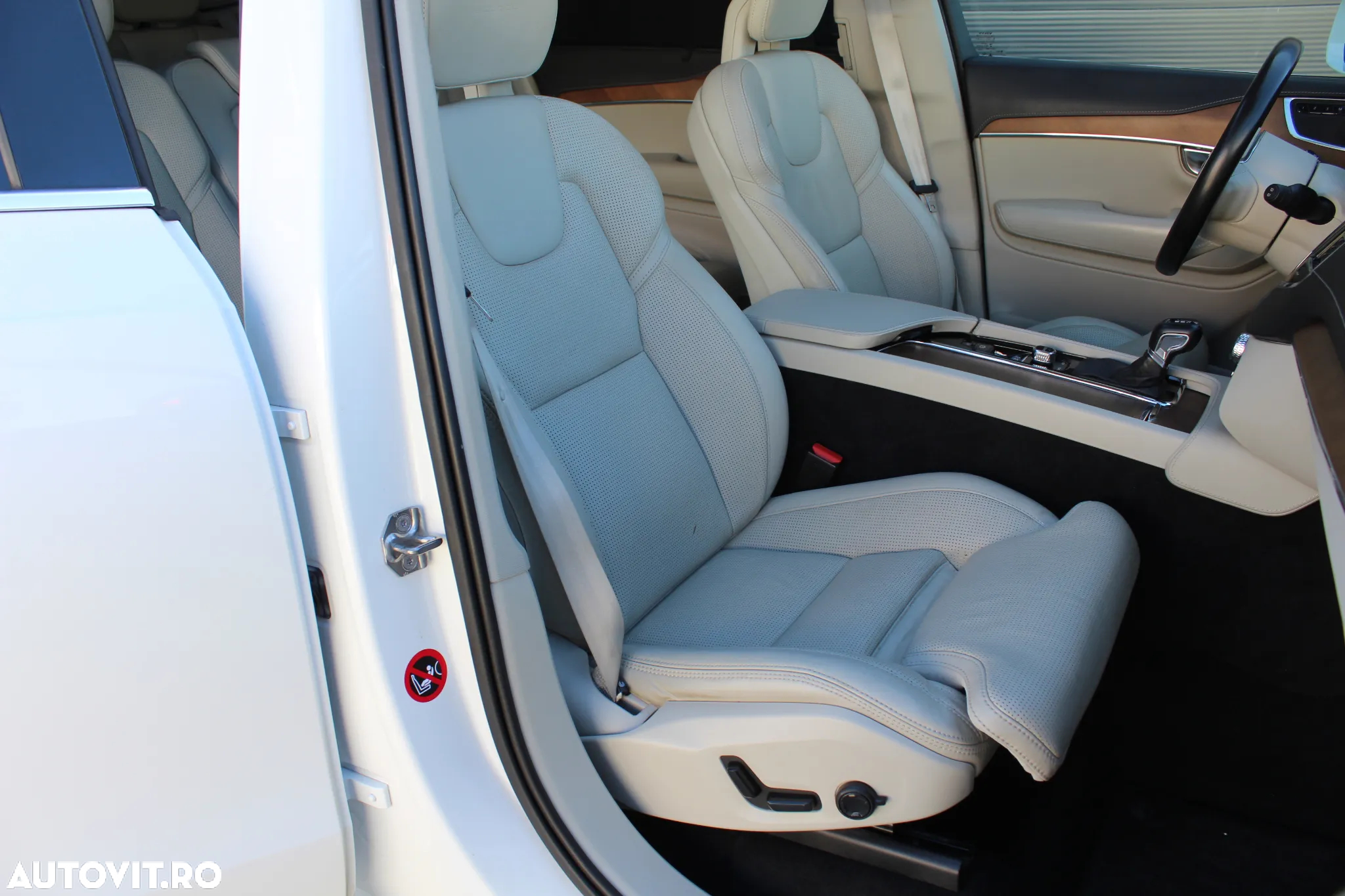 Volvo XC 90 D5 AWD Inscription - 9