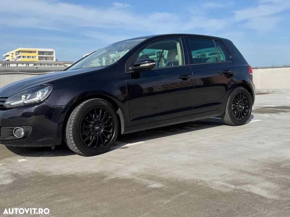 Volkswagen Golf 2.0 TDI DPF BlueMotion Technology Comfortline - 8