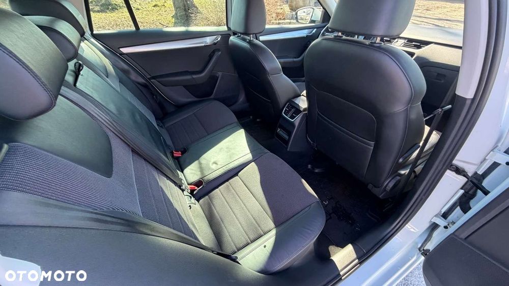 Skoda Octavia 2.0 TDI Ambition EU6 - 14