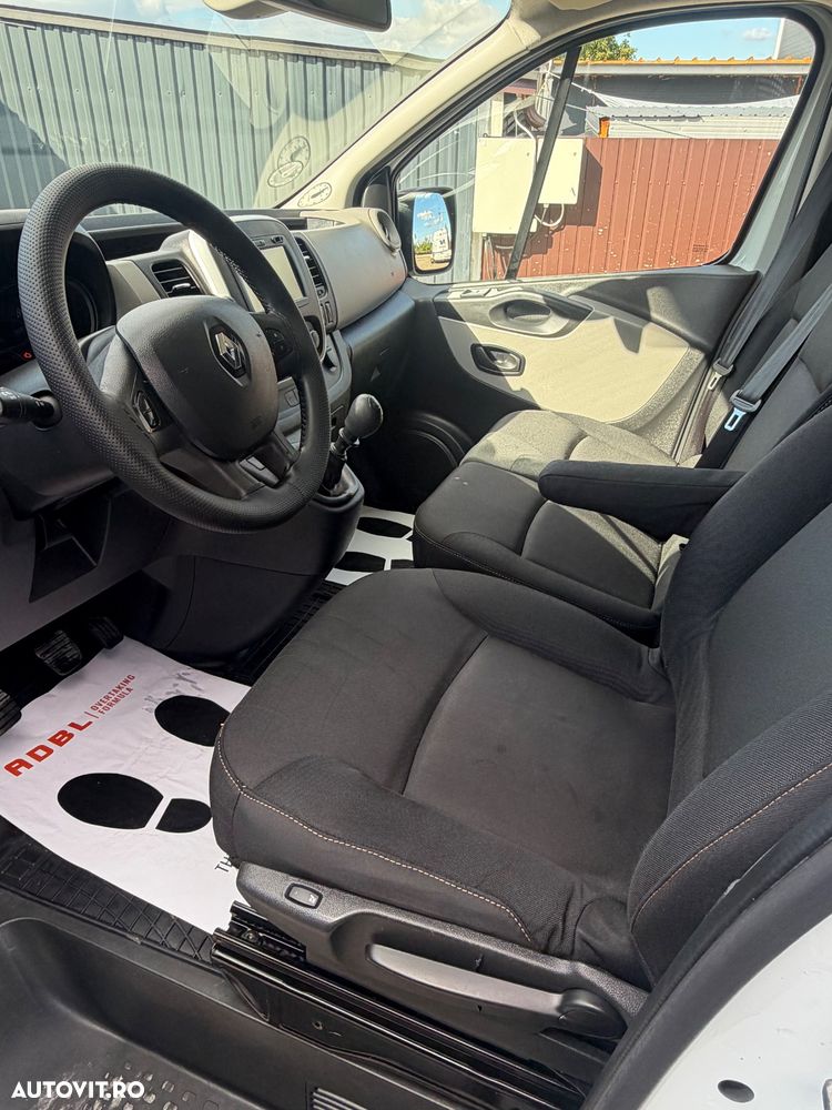 Renault Trafic - 8