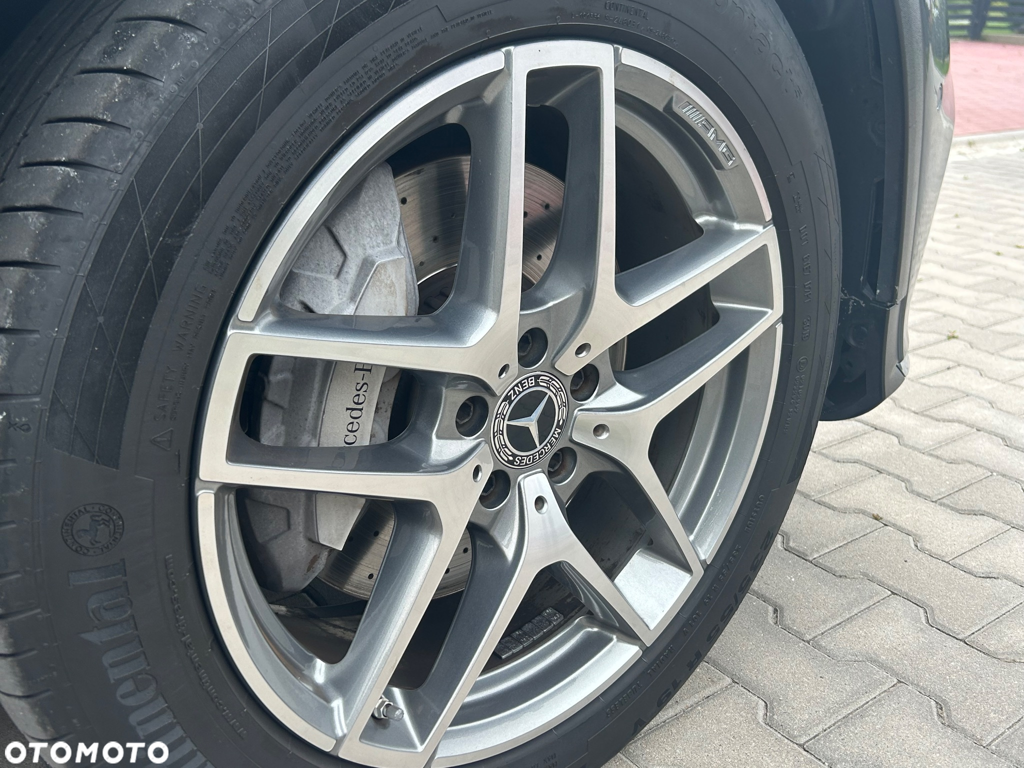 Mercedes-Benz GLC 350 d 4Matic 9G-TRONIC AMG Line - 17
