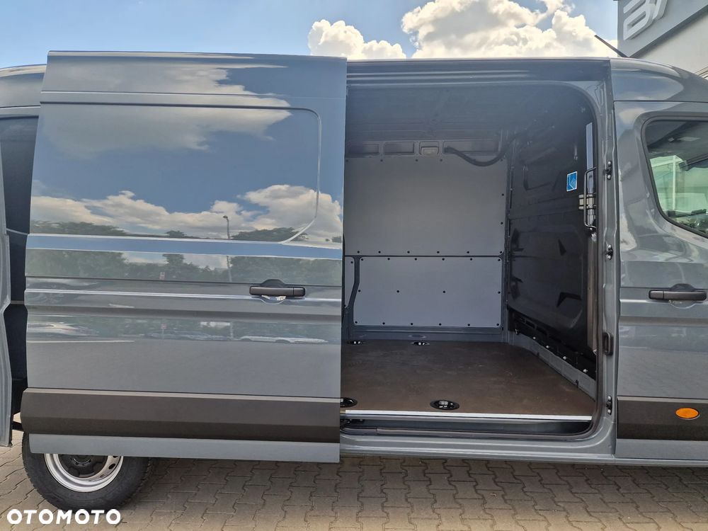 Nissan Interstar - 8