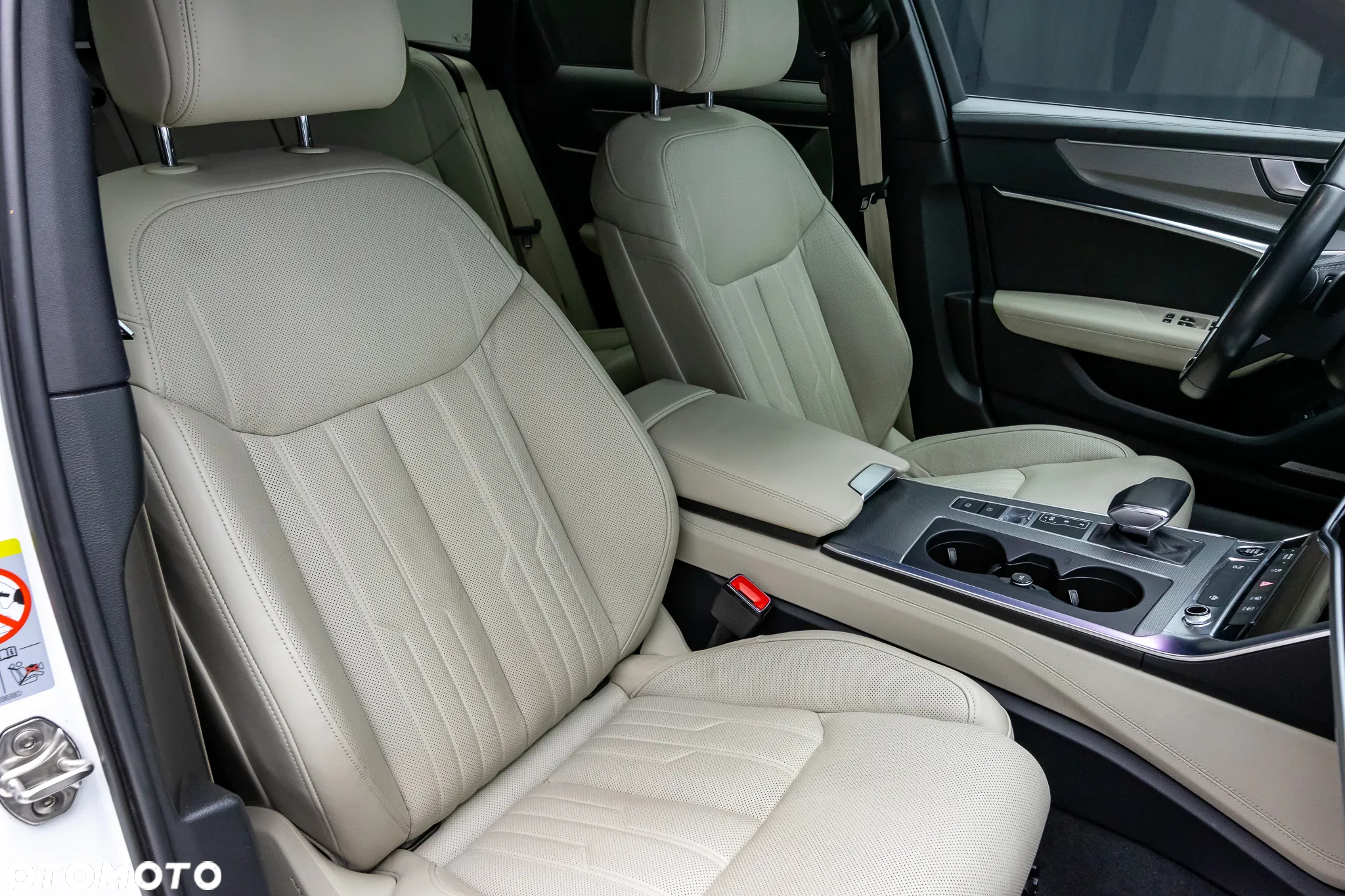 Audi A6 Allroad - 30