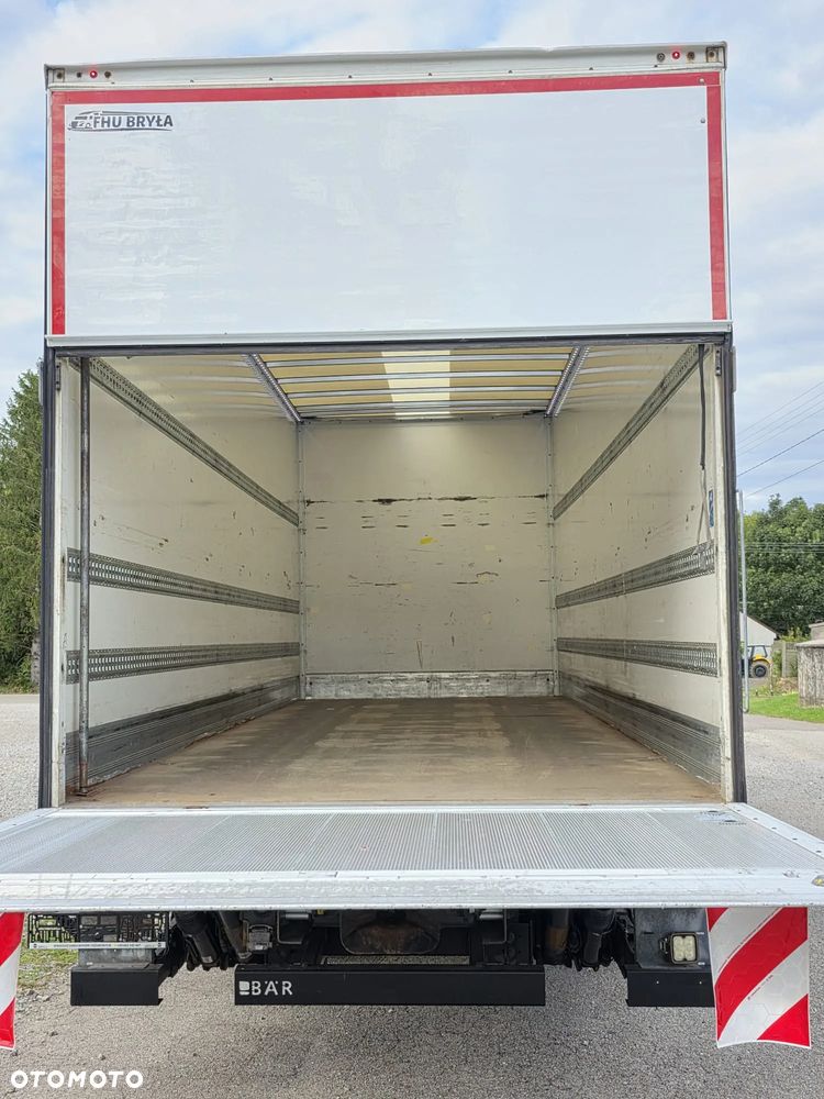 Renault T 380 / KONTENER / IZOTERMA / WINDA  /  18 EUROPALET / SYPIALKA  / AUTOMAT / JAK NOWA / E6 / SPROWADZONA / - 7