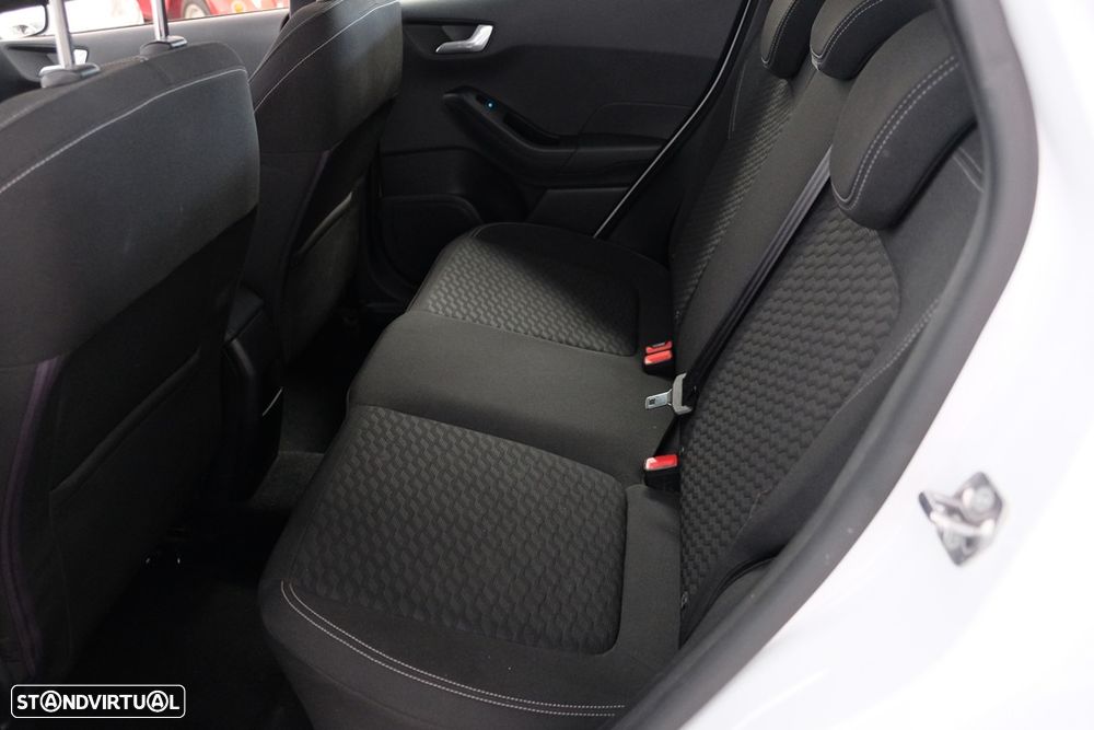 Ford Fiesta 1.0 EcoBoost S&S COOL&CONNECT - 10