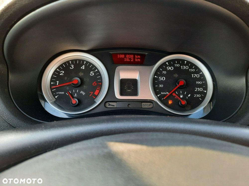 Renault Clio - 10