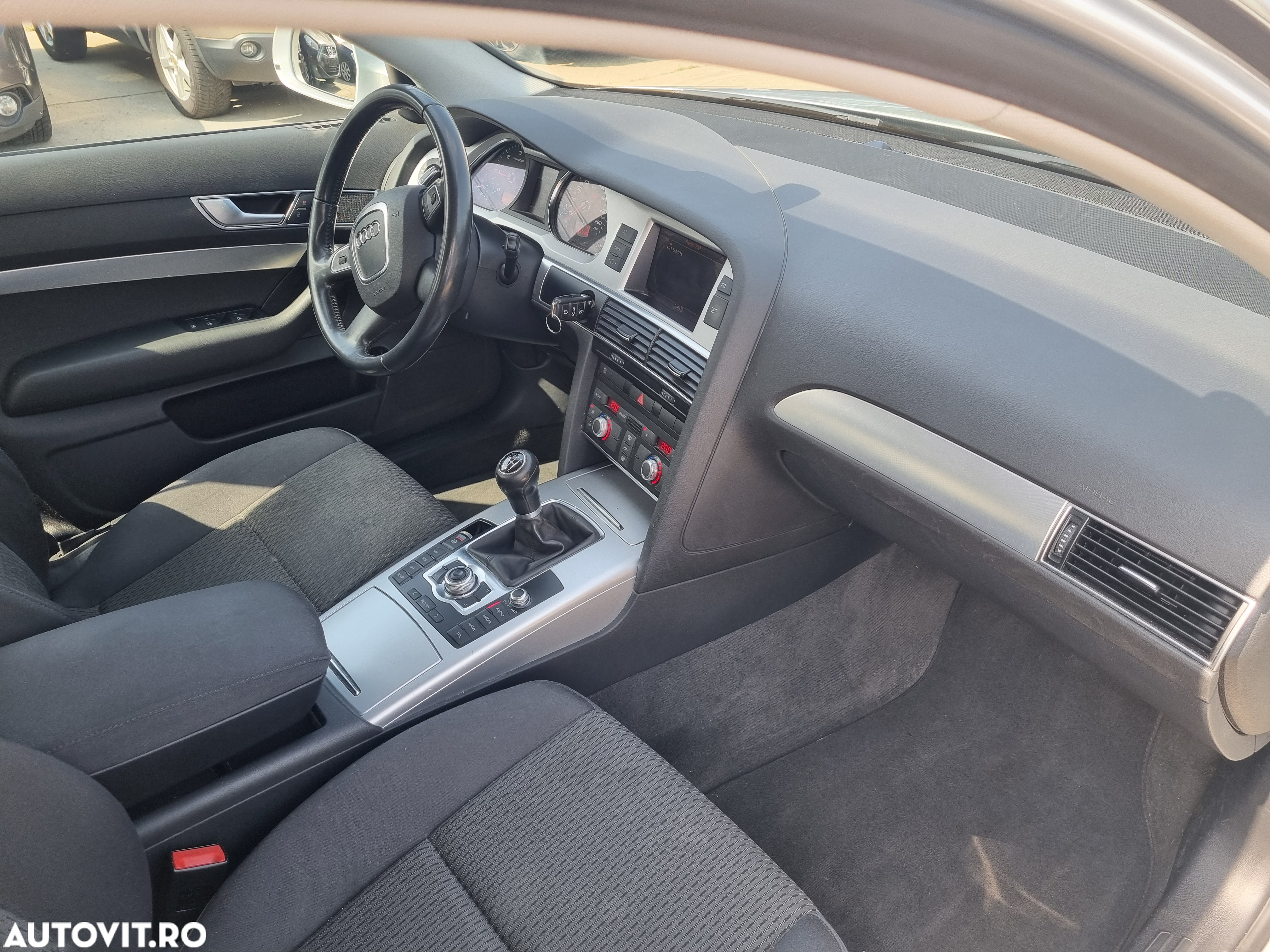 Audi A6 2.0 TDI DPF Avant - 8