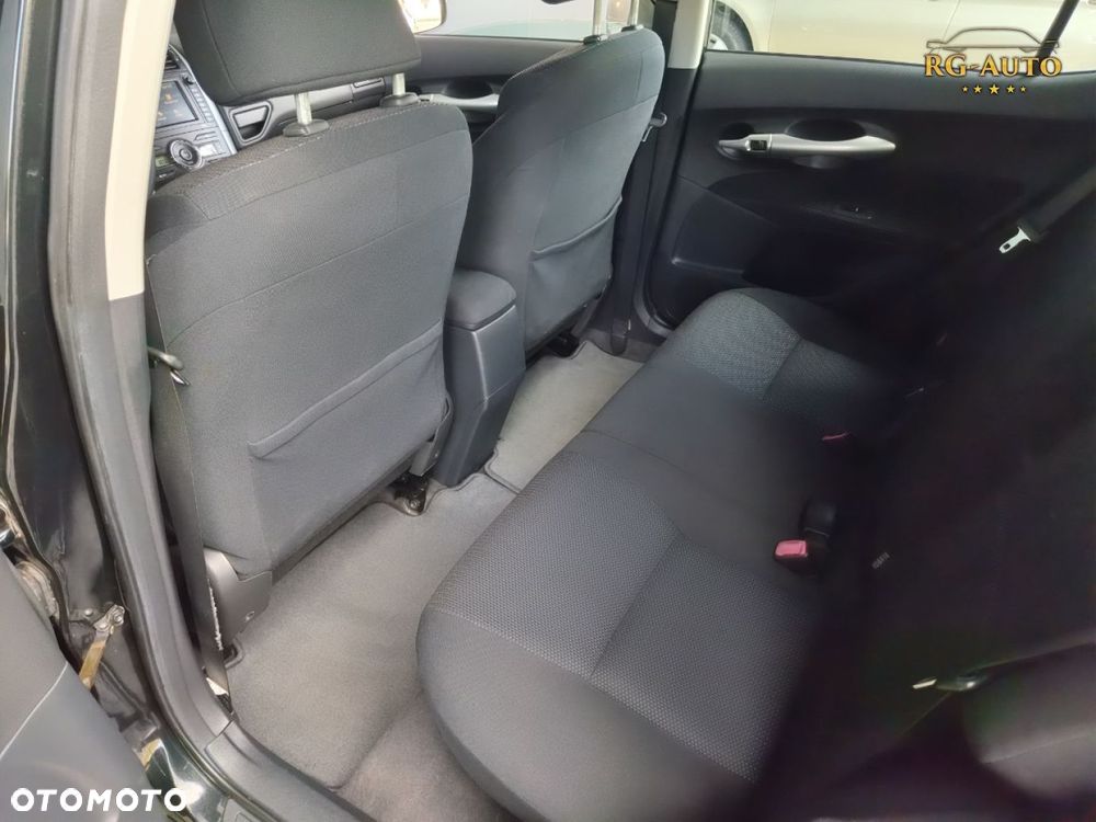 Toyota Auris - 33