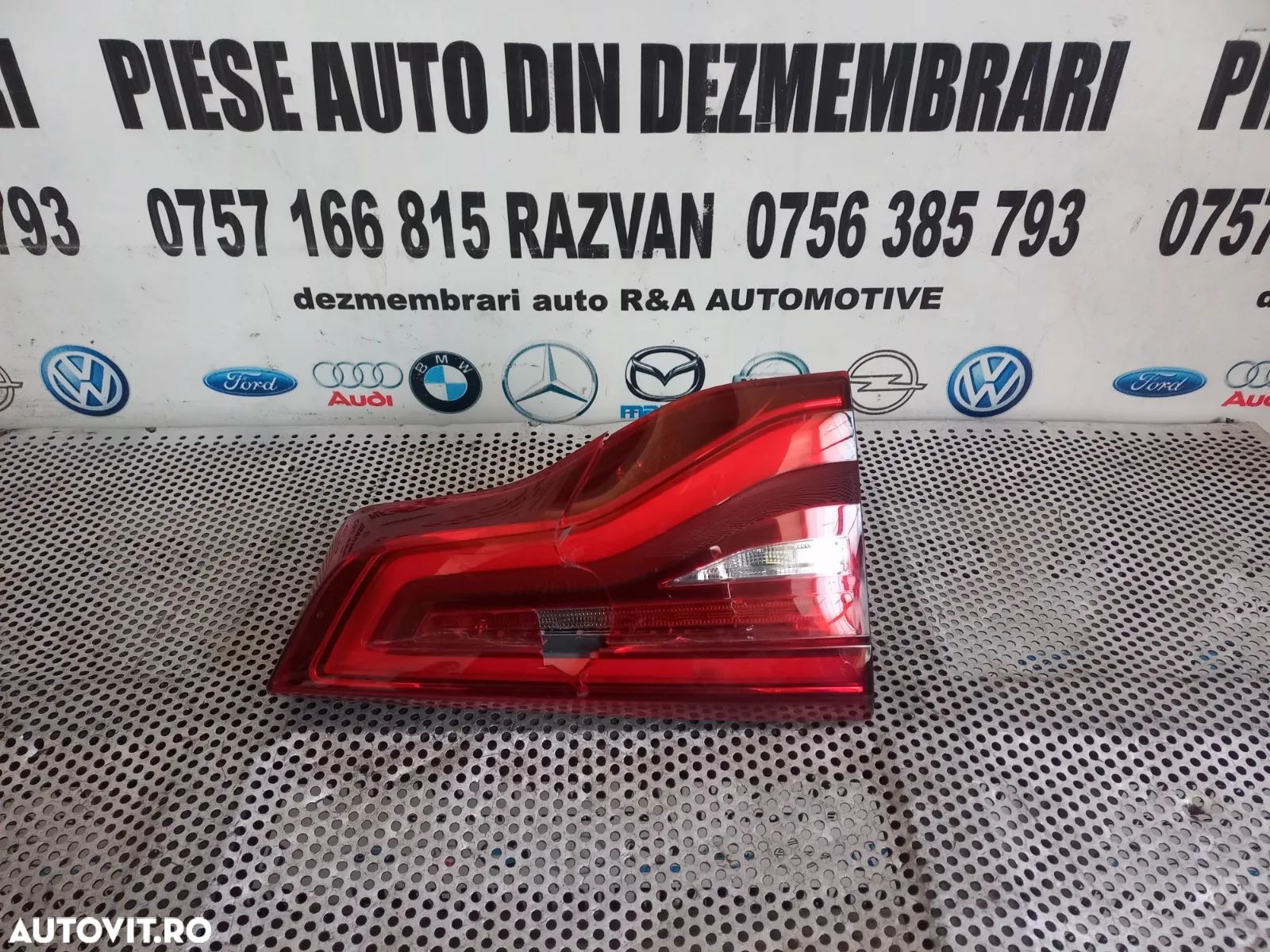 Stop Bmw X3 G01 Lampa Stop Tripla Stanga De Pe Haion Hayon Bmw X3 G01 Cod  STICLA CRAPATA - Dezmemb - 1