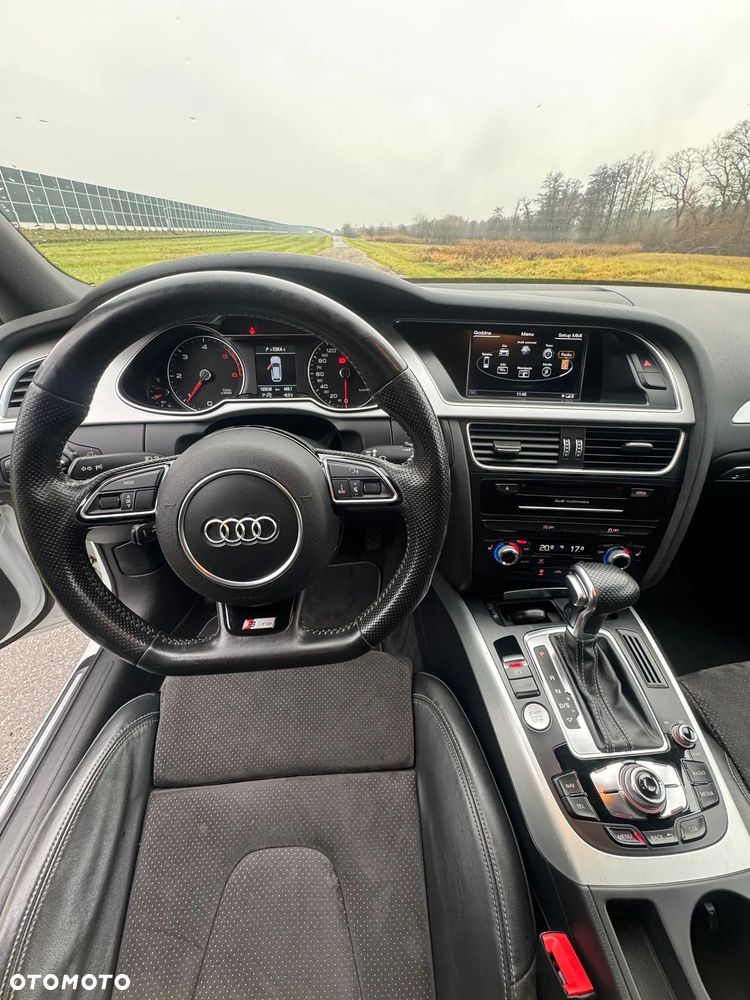 Audi A4 Avant 2.0 TDI Quattro Line S tronic - 17