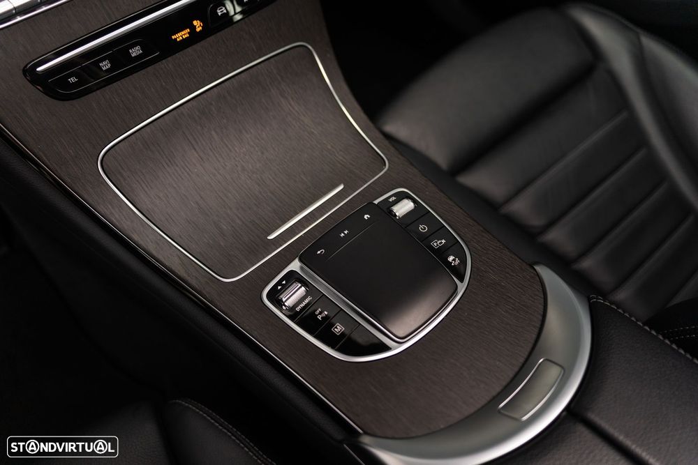 Mercedes-Benz GLC 300 e Coupe 4Matic 9G-TRONIC AMG Line - 22