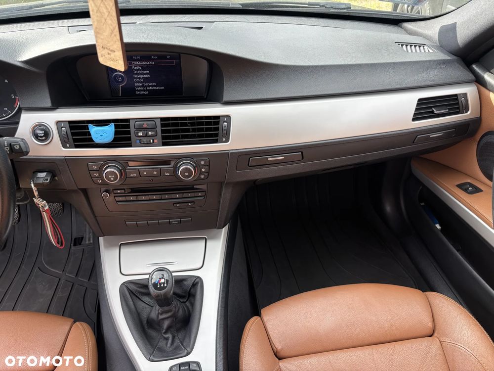 BMW Seria 3 320d - 11