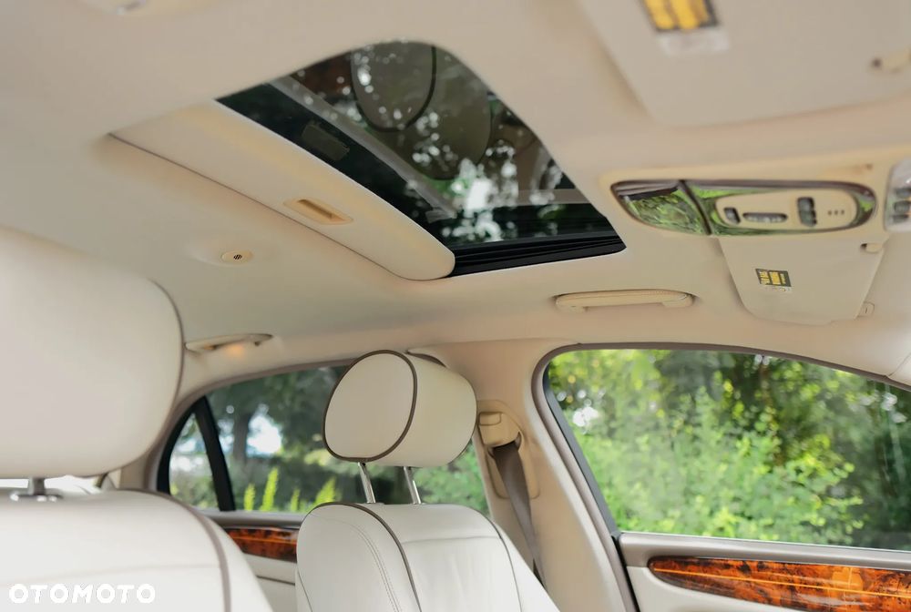 Jaguar XJ XJ8 4.2 LWB - 11
