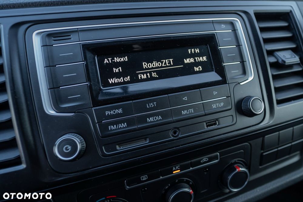 Volkswagen T6 Transporter - 19