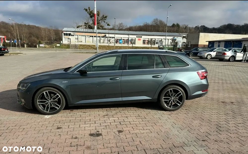 Skoda Superb 2.0 TDI 4x4 L&K DSG - 3