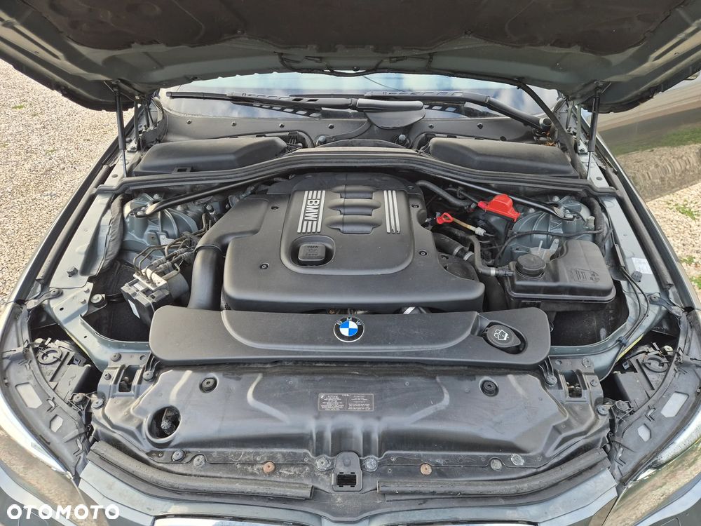 BMW Seria 5 520d - 18