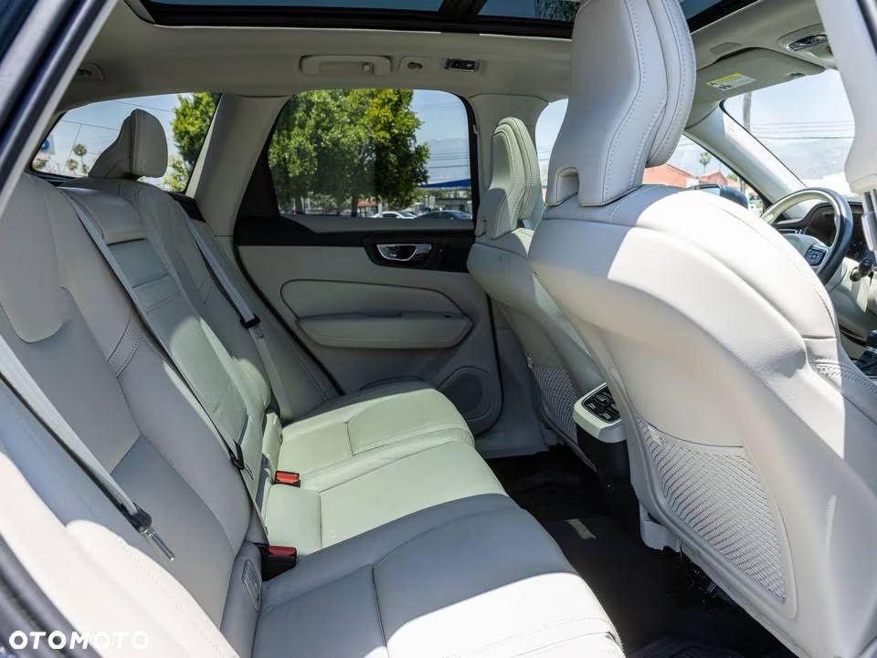 Volvo XC 60 T5 Geartronic Inscription - 25