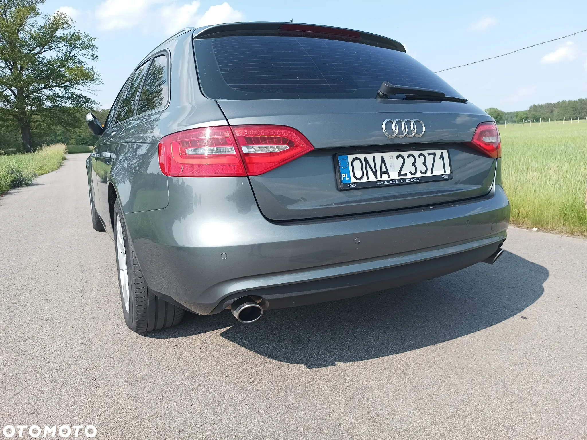 Audi A4 Avant 2.0 TDI DPF Ambiente - 12