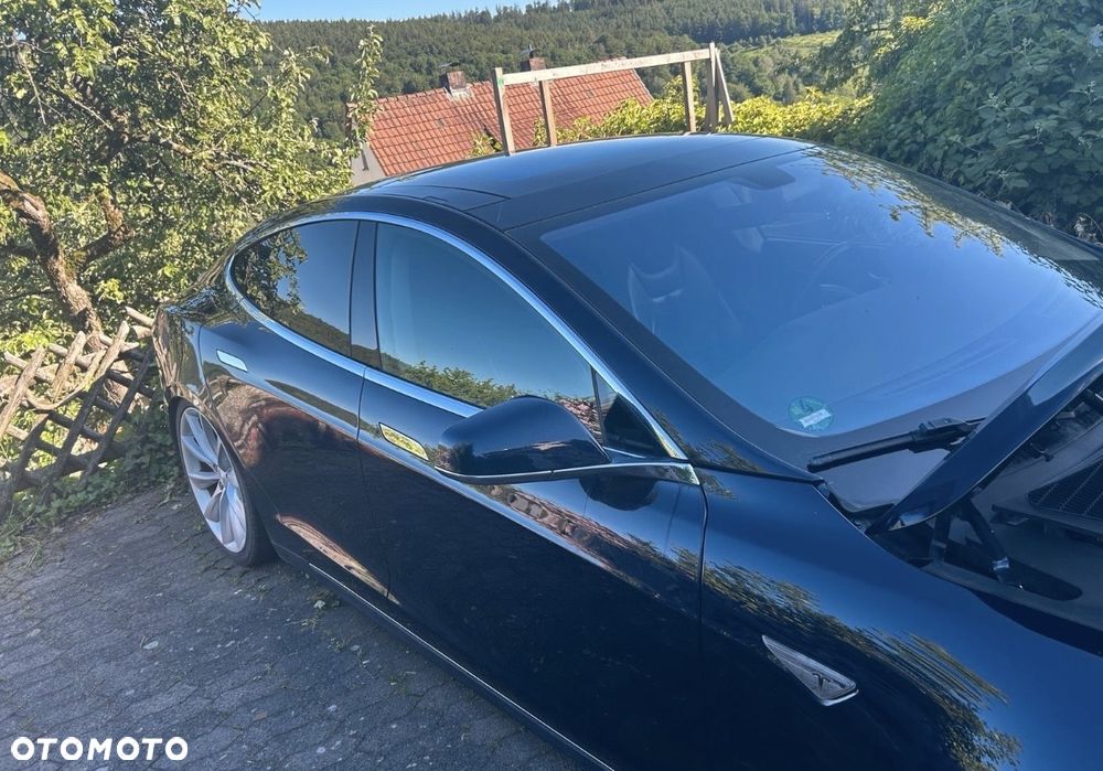 Tesla Model S Standard - 2