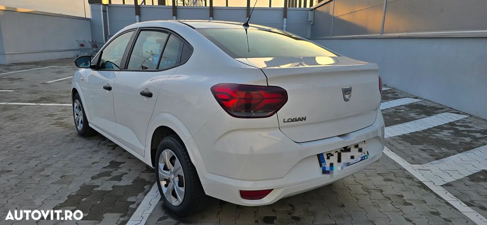 Dacia Logan TCe 90 Essential - 4
