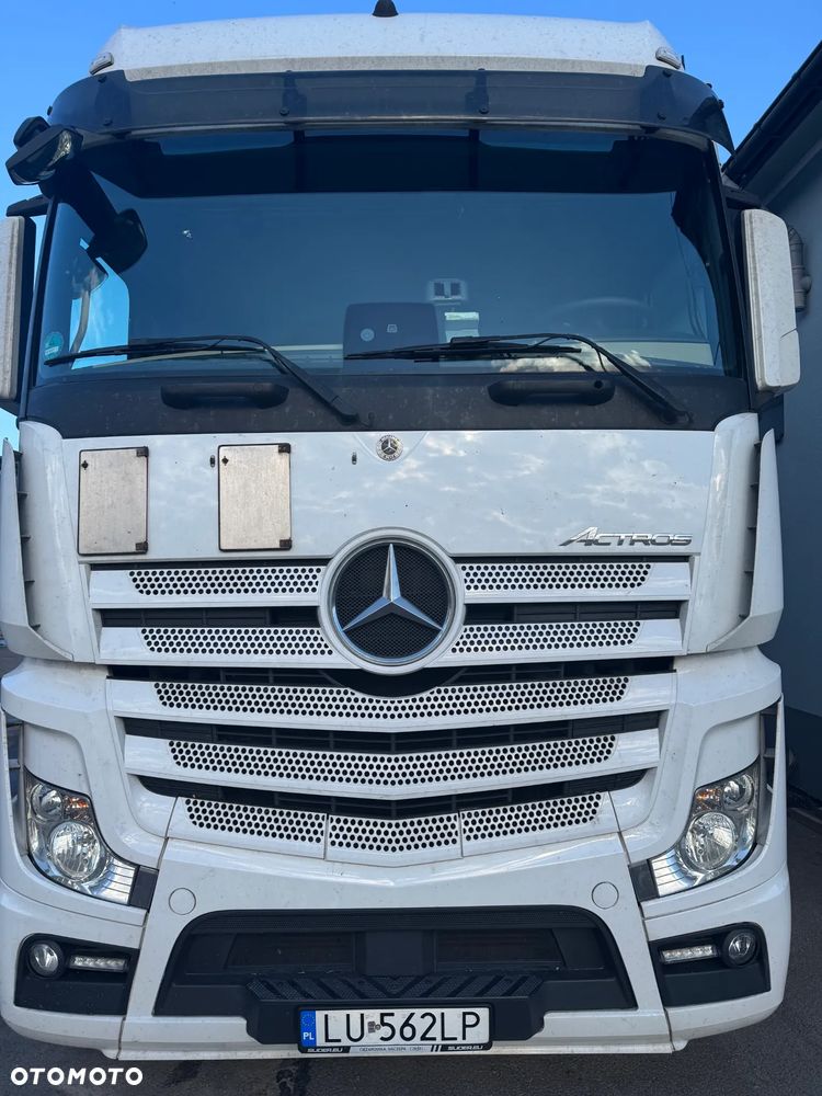 Mercedes-Benz ACTROS - 1