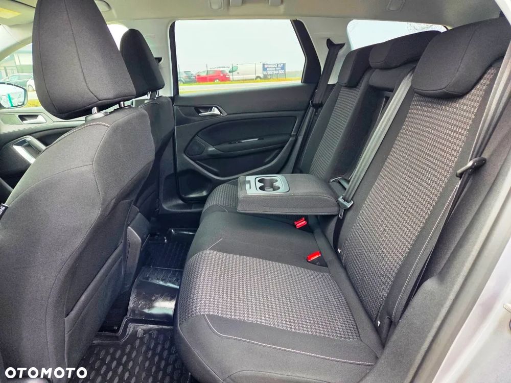 Peugeot 308 1.6 BlueHDi Style S&S - 27