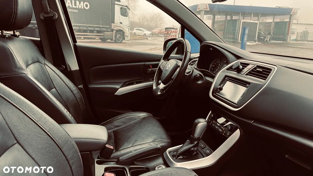 Suzuki SX4 1.6 Premium - 9