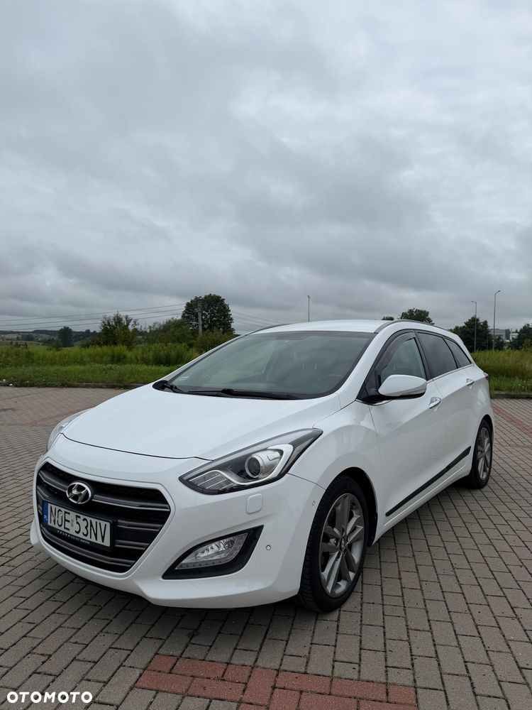 Hyundai i30 1.6 Premium - 1