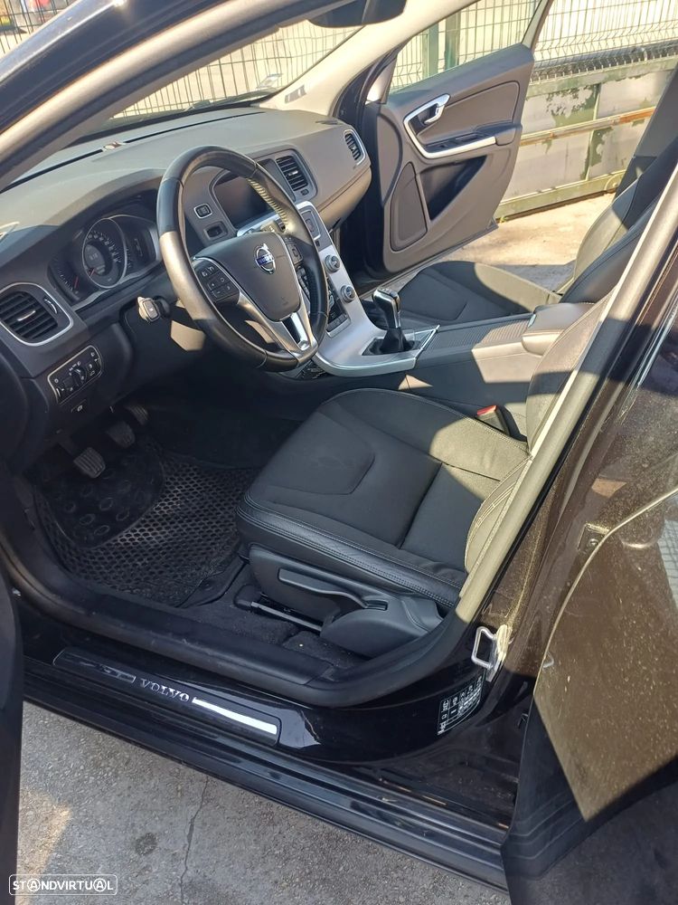 Volvo V60 - 11