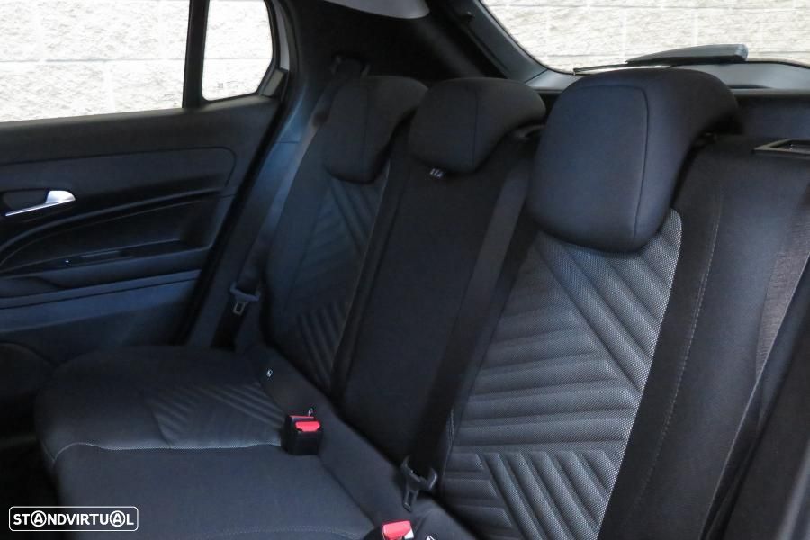 Fiat 600 1.2 Hybrid La Prima - 10