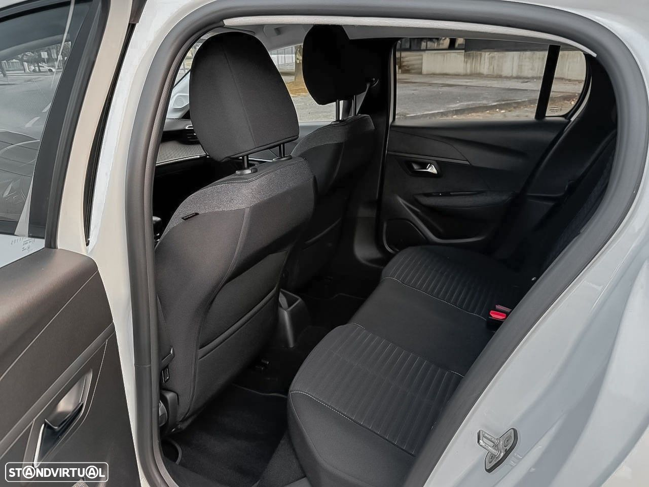 Peugeot 208 PureTech 100 Style - 18