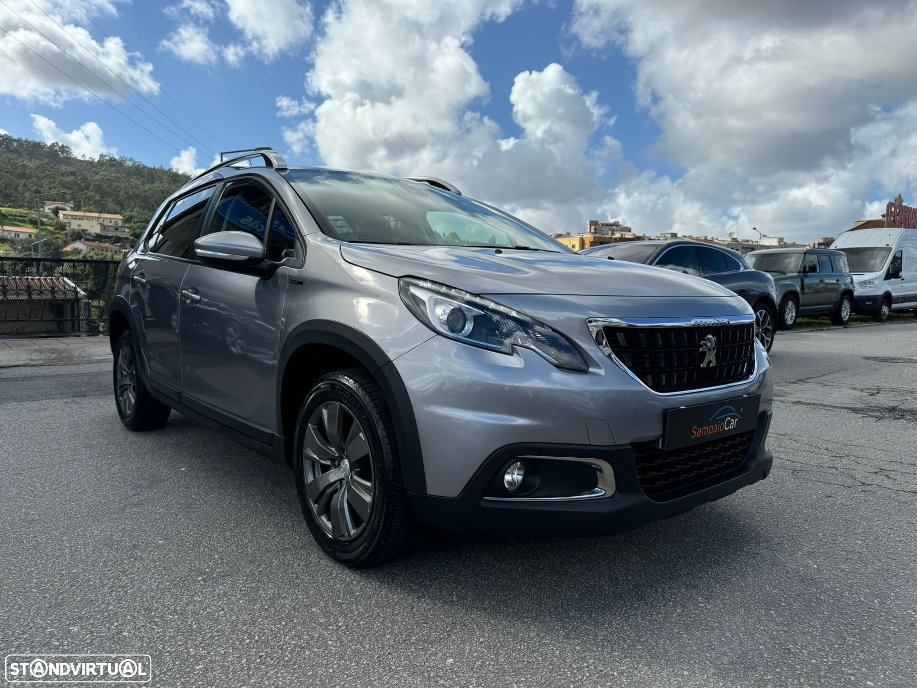 Peugeot 2008 1.5 BlueHDi Signature - 4
