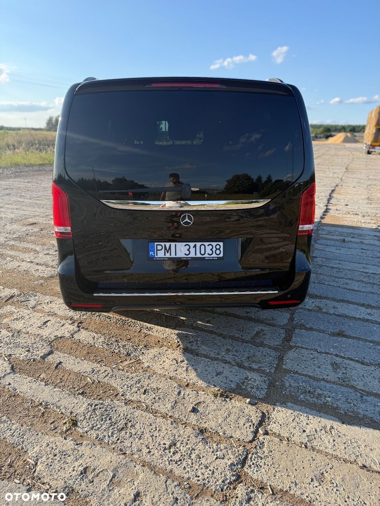Mercedes-Benz Klasa V 300 d 4-Matic 9G-Tronic (długi) - 11