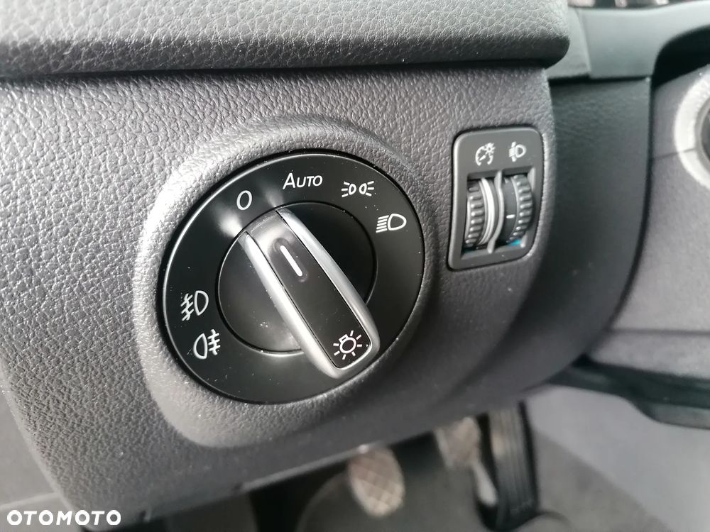 Volkswagen Tiguan 2.0 TDI DPF BlueMotion Technology Sport & Style - 28