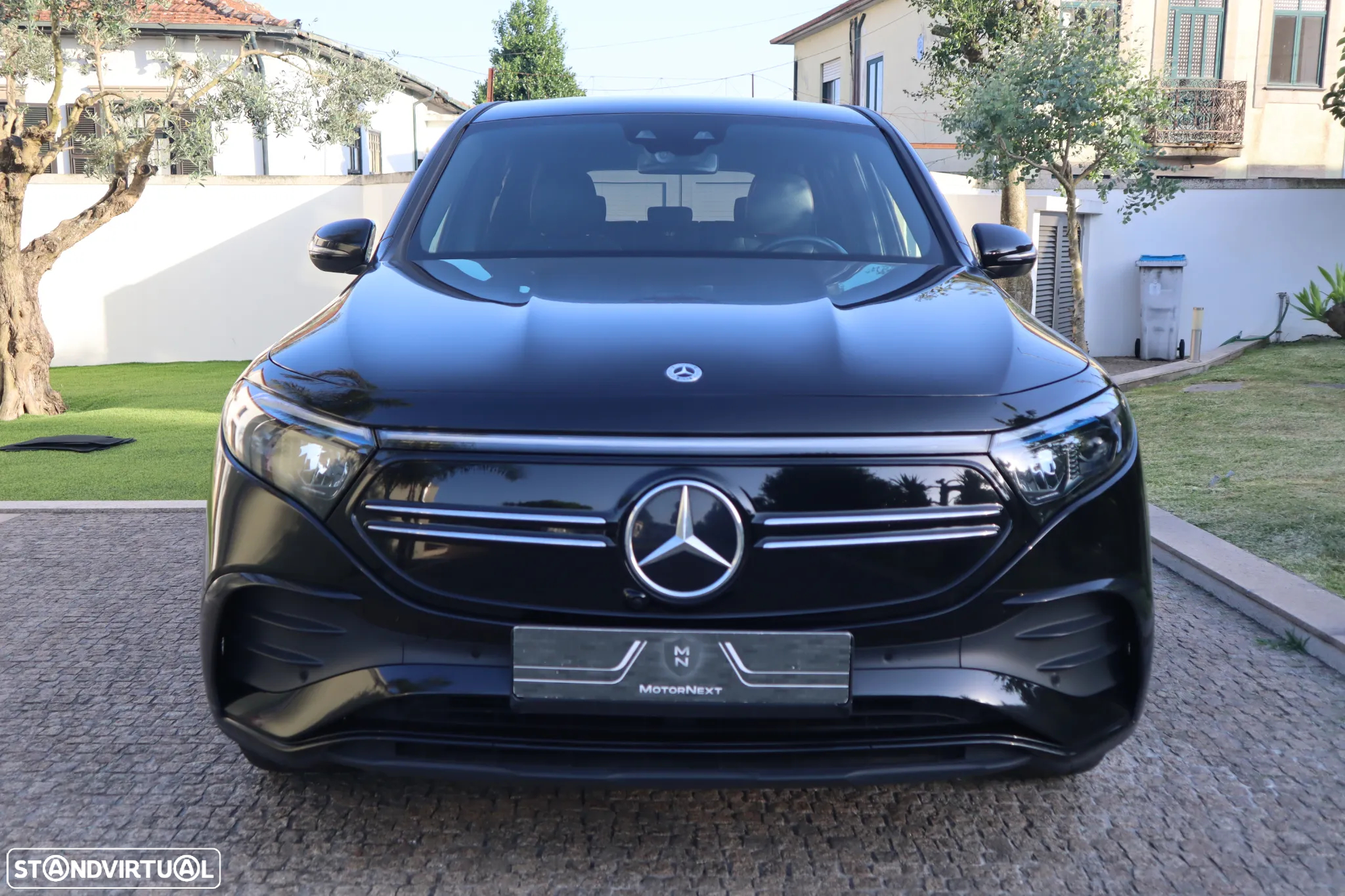 Mercedes-Benz EQB 250+ AMG Line - 5