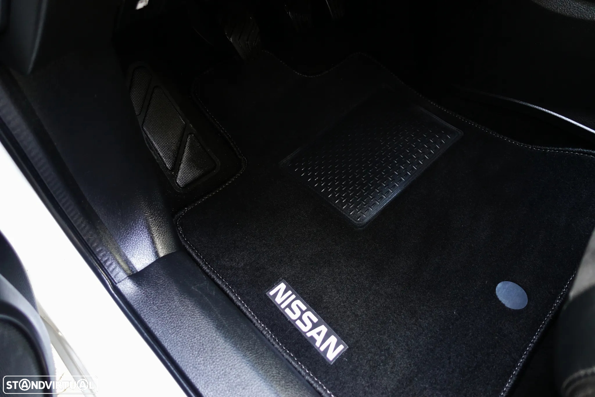 Nissan Qashqai 1.6 dCi N-Connecta 18 - 40