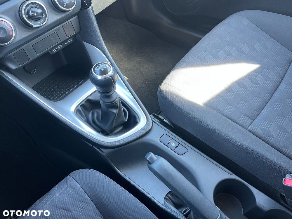 Toyota Yaris 1.5 Comfort - 17