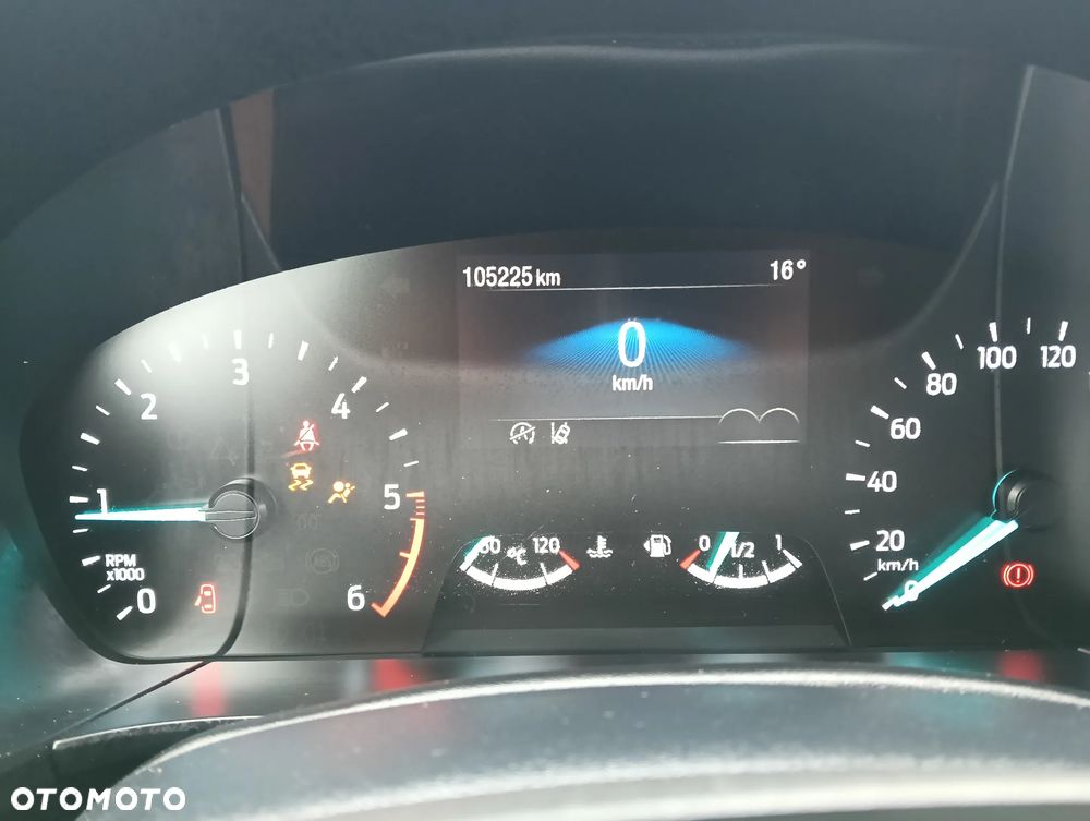Ford Kuga 2.0 EcoBlue mHEV FWD Titanium - 23