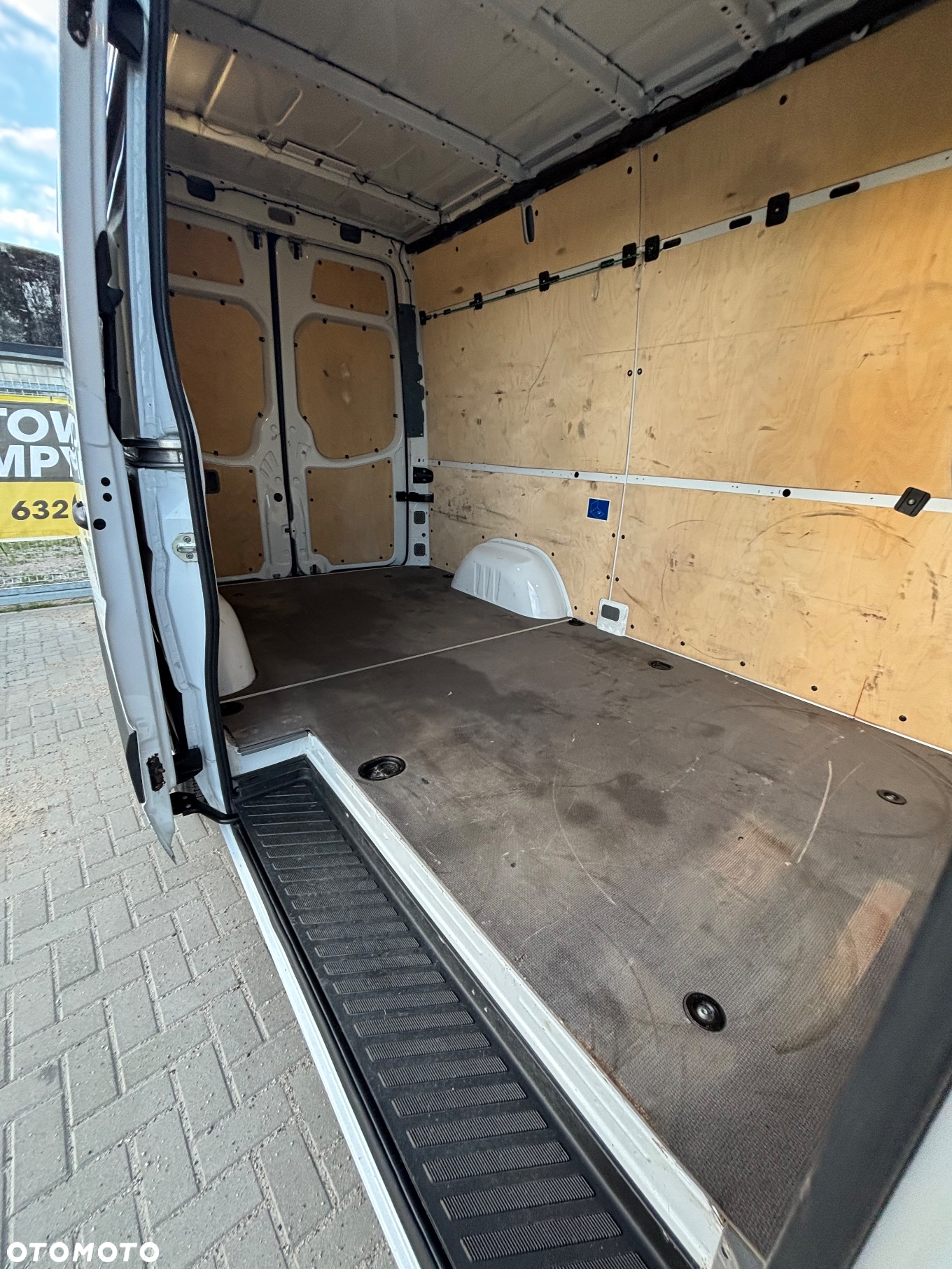 Mercedes-Benz SPRINTER L2H2 - 8